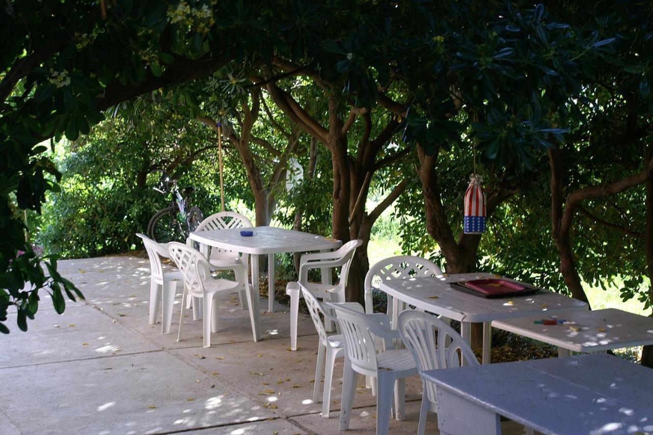 Family Friendly Seaside Apartments Vlasici, Pag - 4319 Bagian luar foto