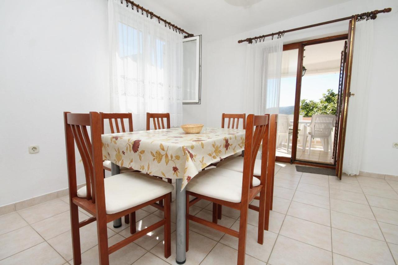 Family Friendly Seaside Apartments Vlasici, Pag - 4319 Bagian luar foto