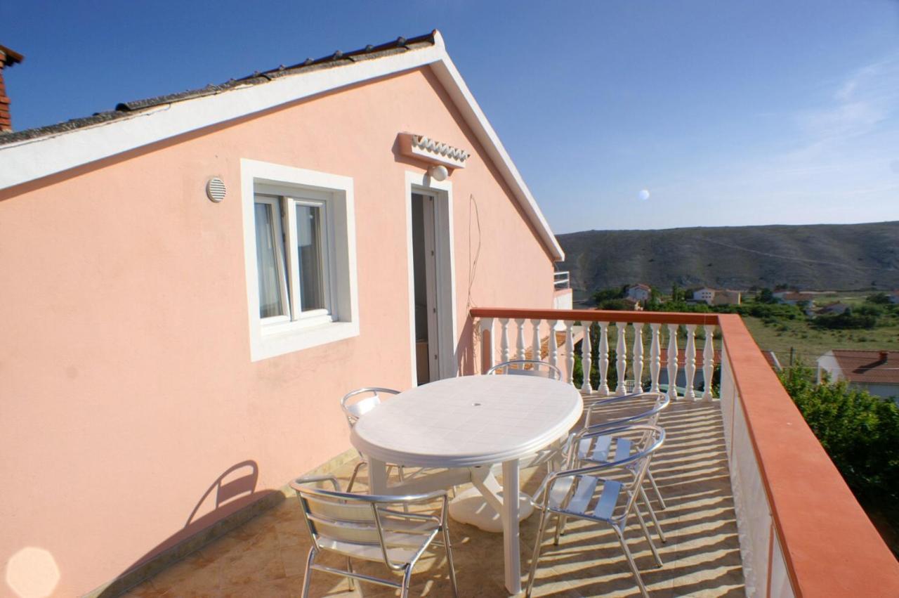 Family Friendly Seaside Apartments Vlasici, Pag - 4319 Bagian luar foto