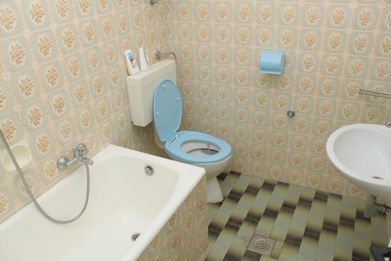 Family Friendly Seaside Apartments Vlasici, Pag - 4319 Bagian luar foto